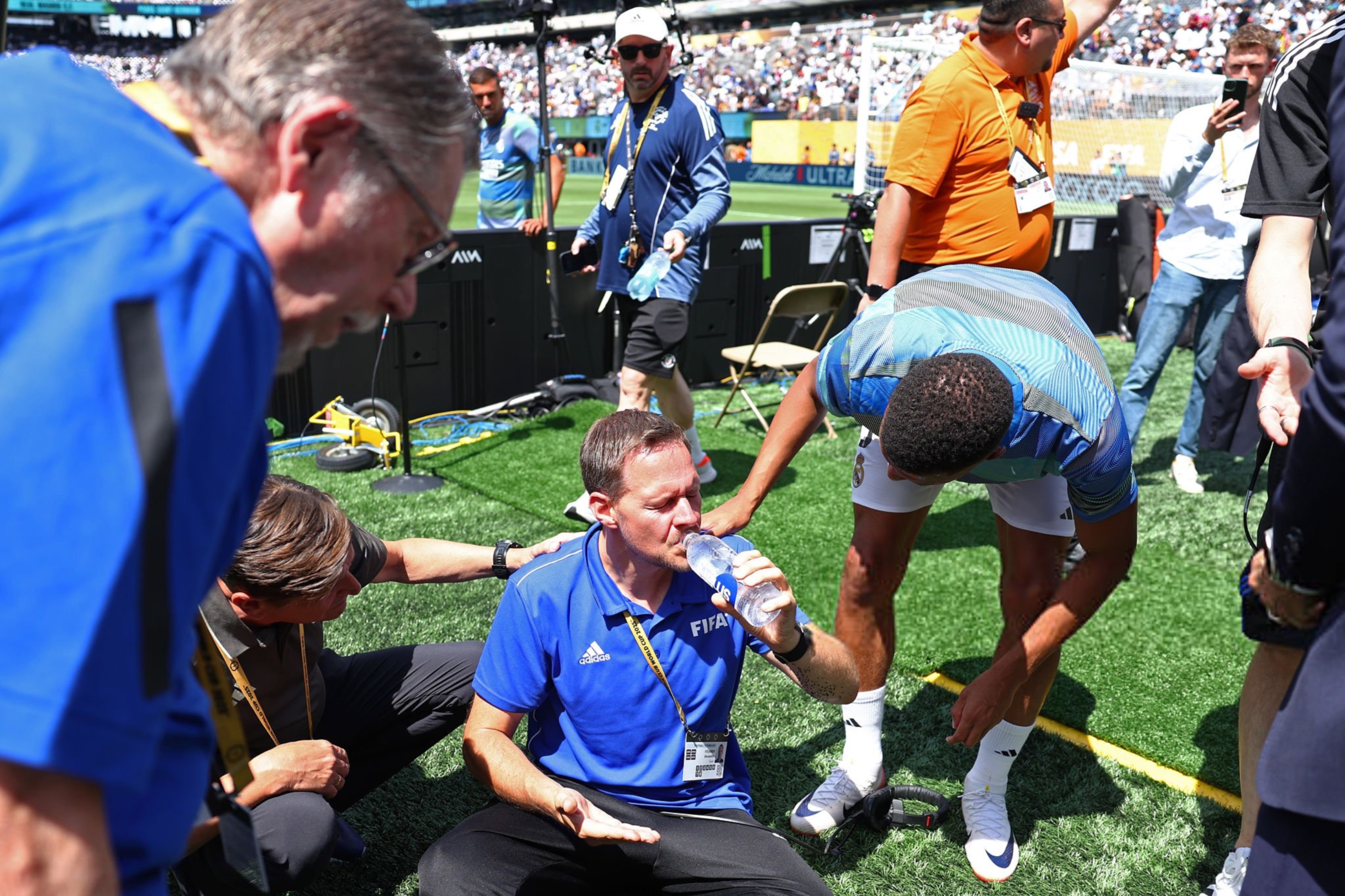 转会期巴黎圣日耳曼备战意大利杯,止住颓势细节曝光,媒体盛赞,控场能力受关注的简单介绍 转会期巴黎圣日耳曼备战意大利杯,止住颓势细节曝光,媒体盛赞,控场能力受关注的简单介绍