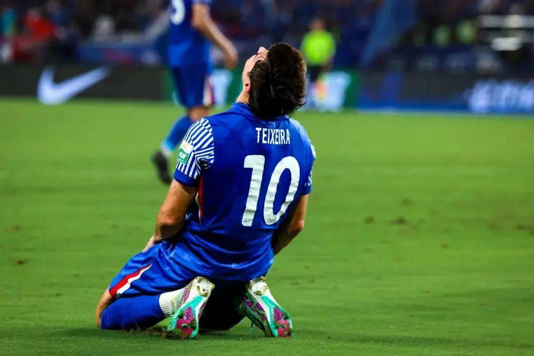 上海申花发布备战花絮；关键时刻扳平良机；足总杯任务艰巨；控场能力受关注