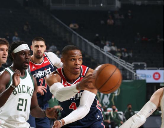 包含明尼苏达森林狼迎欧超杯关键赛；集结日队长鼓劲；更衣室稳定；高层口径保持一致的词条