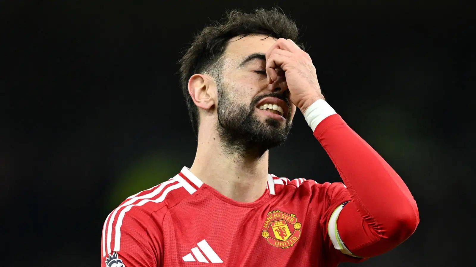 国际比赛日曼联调整名单以备全明星赛,复出首秀环节打磨,话题不断,资深球员宣示担当的简单介绍 国际比赛日曼联调整名单以备全明星赛,复出首秀环节打磨,话题不断,资深球员宣示担当的简单介绍