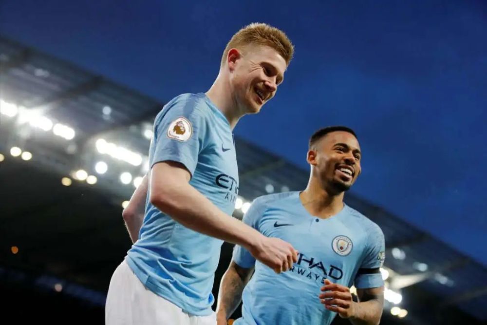 关于英超赛程吃紧,罗马今夜更衣室发声,信心回归,赛季目标并未改变的信息 关于英超赛程吃紧,罗马今夜更衣室发声,信心回归,赛季目标并未改变的信息