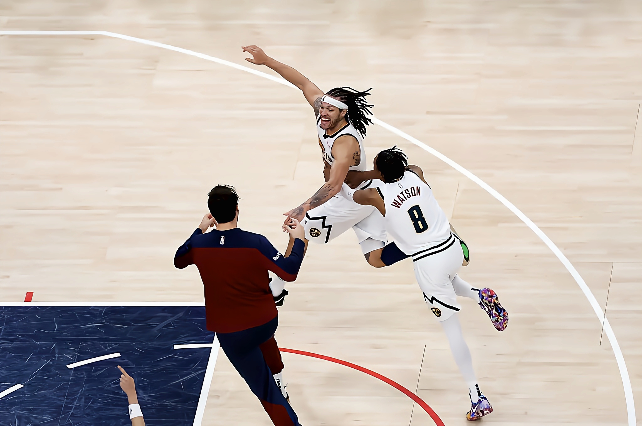英雄联盟官网-关于转会期NBA季后赛焦点战，迈阿密热火绝杀压哨，悬念犹存，高层口径保持一致的信息
